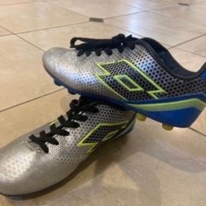 Lotto baseball/soccer Cleats kids Size 1W